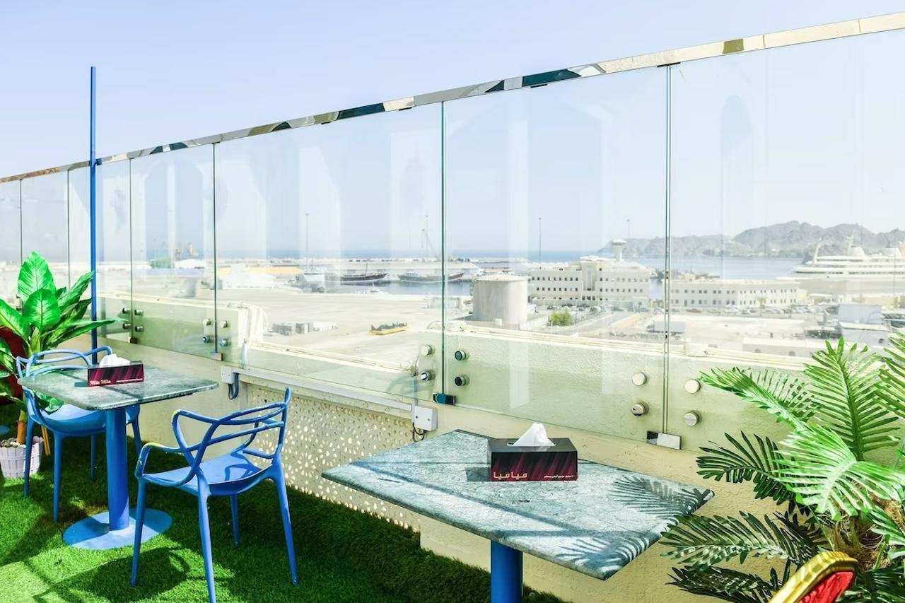 Marina Hotel Mutrah Exteriér fotografie